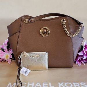 Michael kors purse shoulder bag ONLY